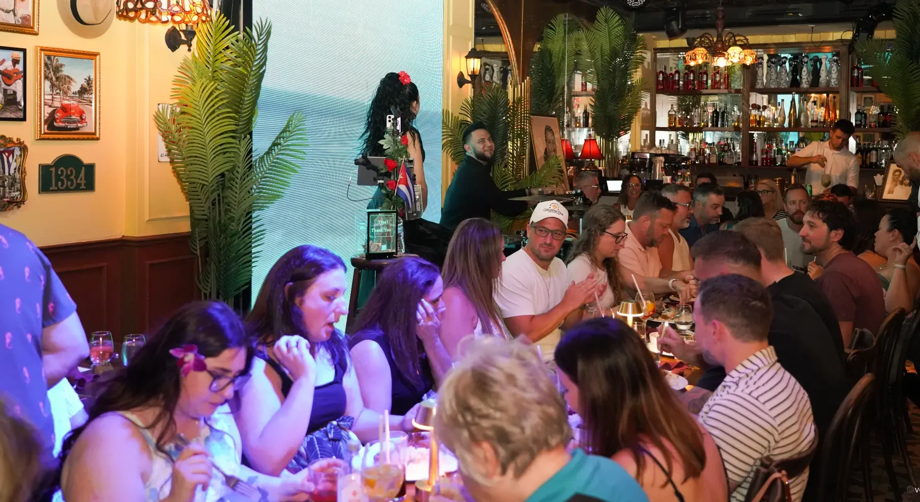 Casa Cubana Night website-large-groups-events-b Casa Cubana Night website-large-groups-events